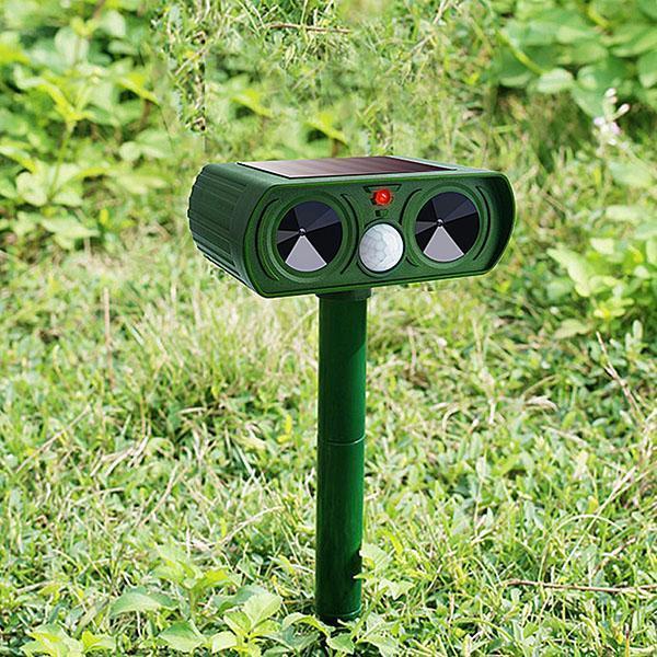 Outdoor Solar Powered Ultrasonic Animal Repeller